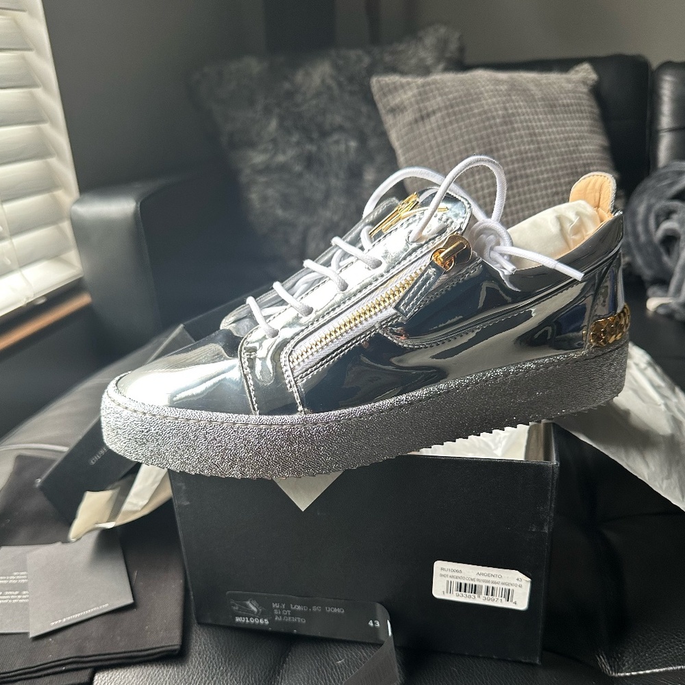 New Giuseppe Zanotti Silver/Gold Frankie Shoes